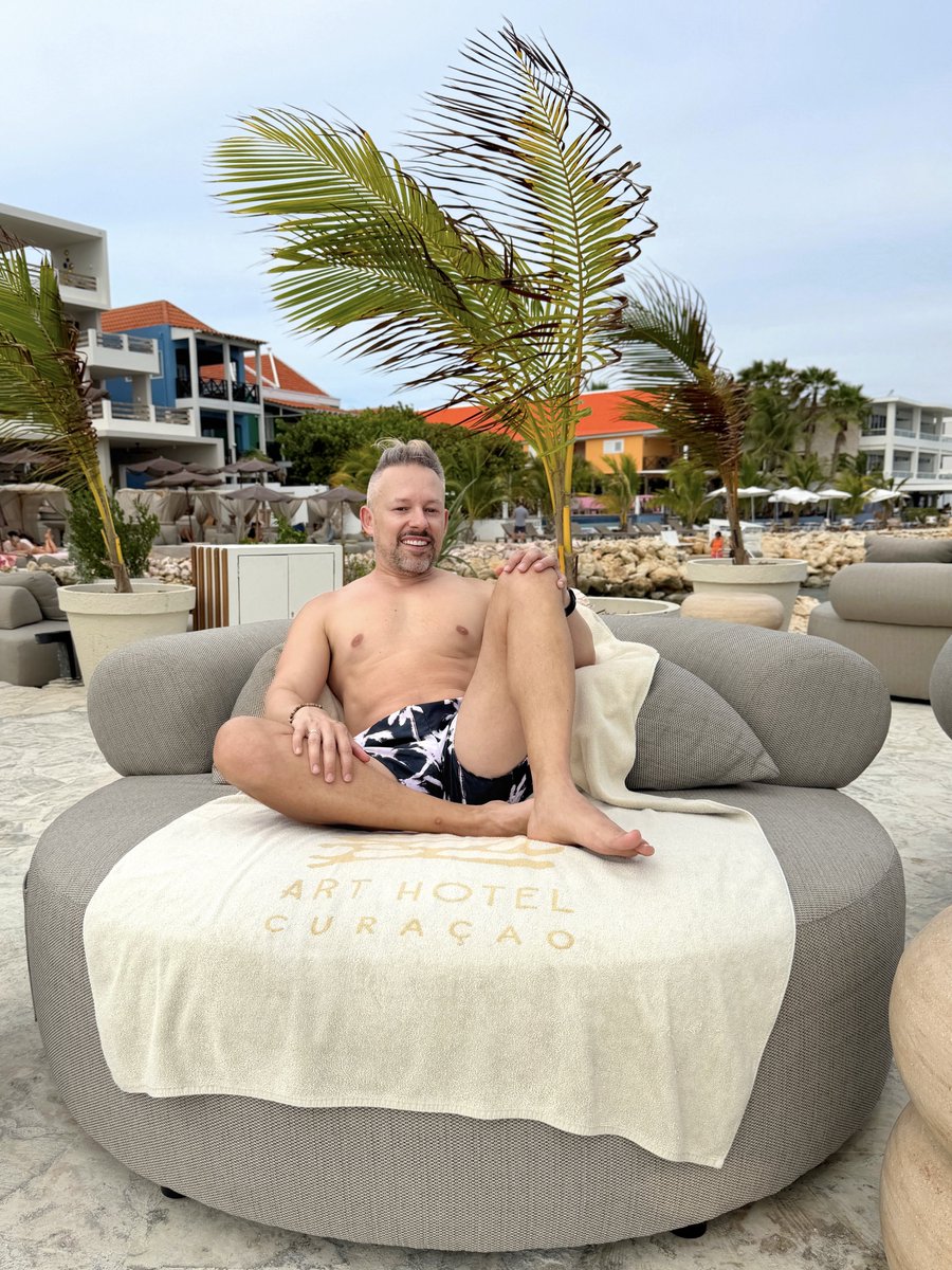 JoshRimer's tweet photo. Hanging out in the water around my hotel 💦🏨🇨🇼

One of my favourite things about staying at the Art Hotel Curaçao is how connected it feels to the water, whether floating in the pool or climbing down the steps into the sea. 🐠 https://t.co/R1WMpAnPuS