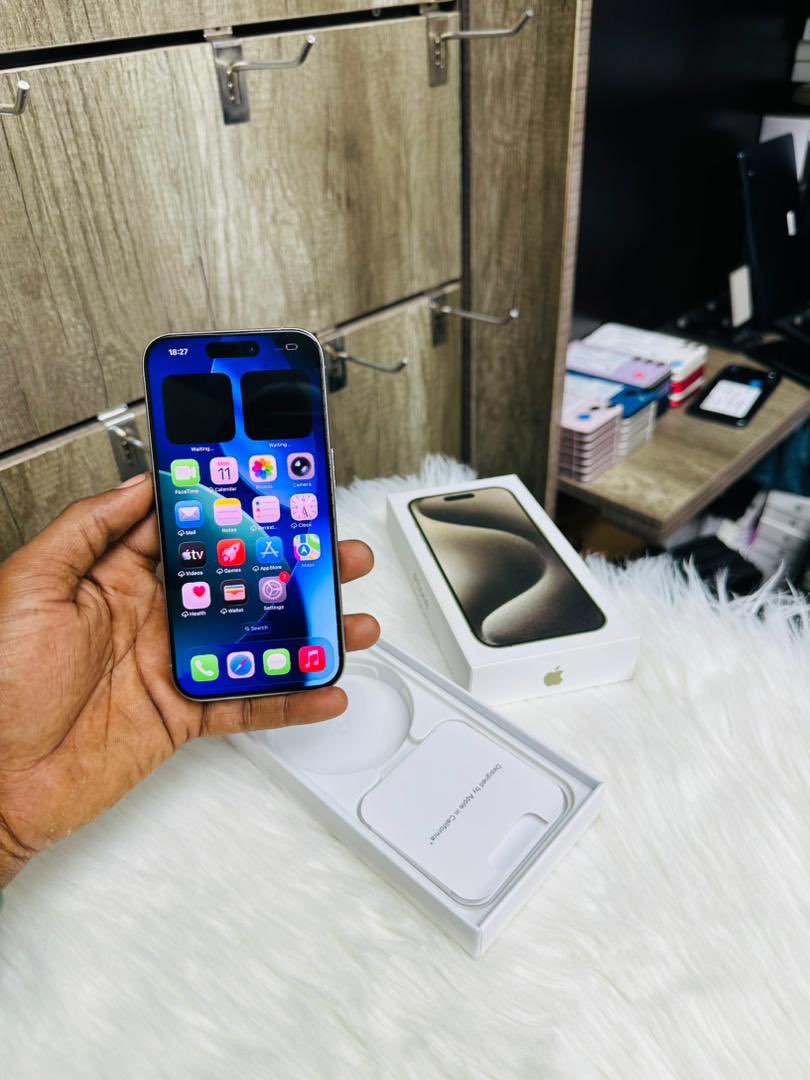 Noor Phones tweet media