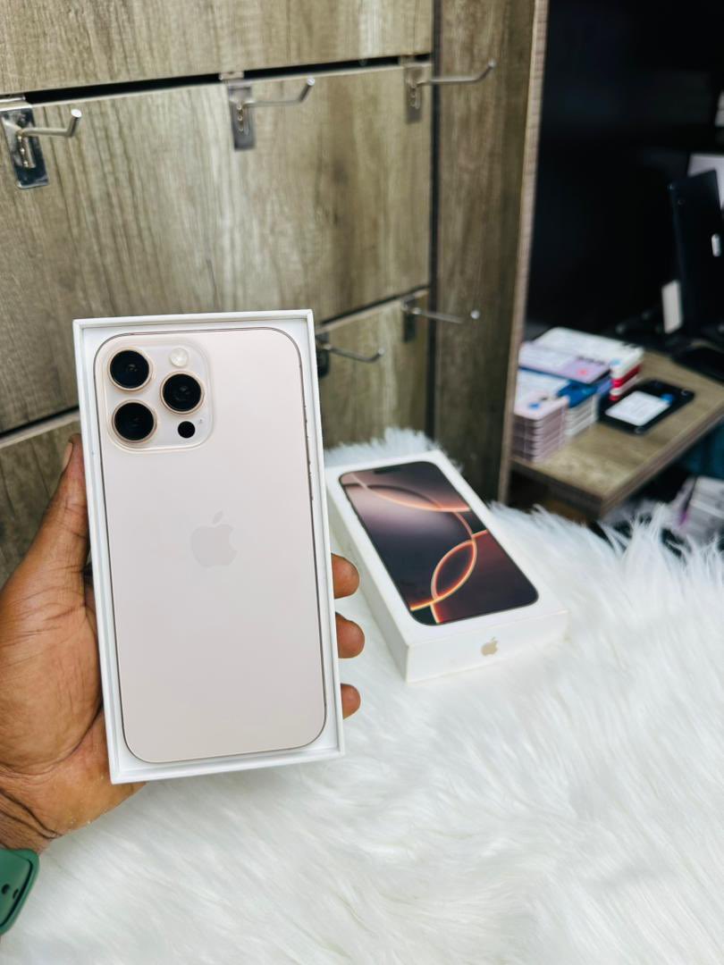 Noor Phones tweet media