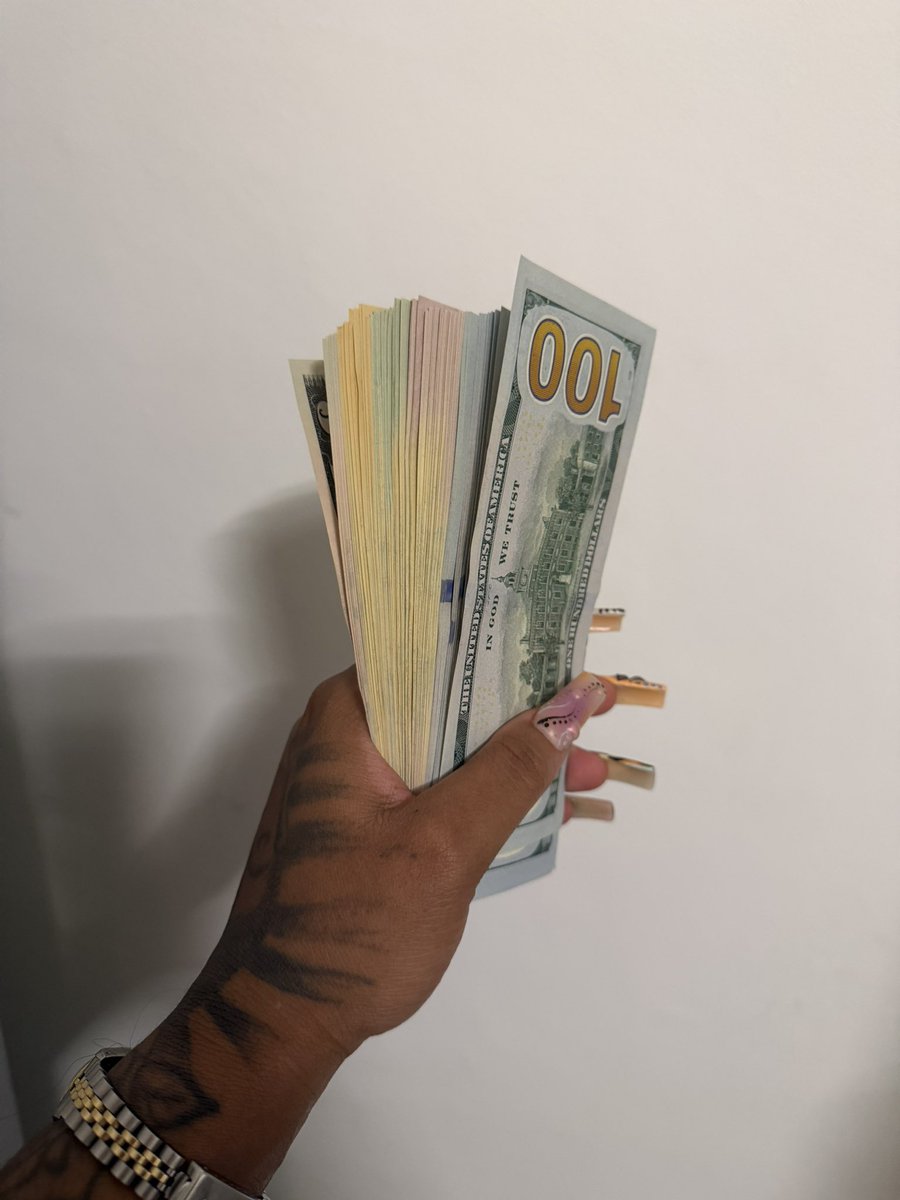 𝐆𝐎𝐃𝐃𝐄𝐒𝐒 𝑹𝑶𝑺𝑨 ♡ tweet media