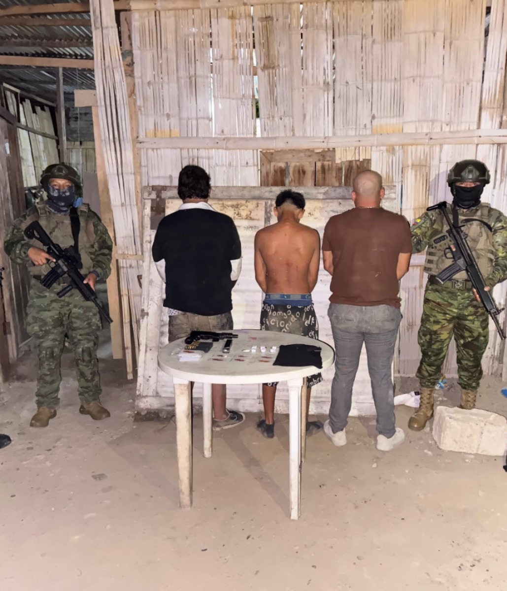 Ministerio de Defensa Nacional del Ecuador tweet media