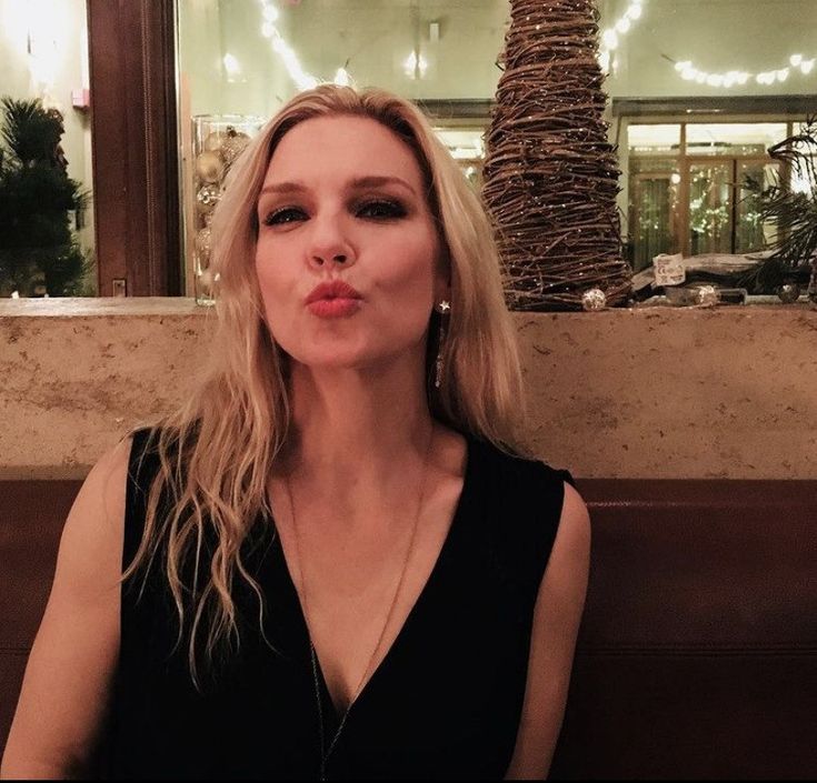 sophie tweet media