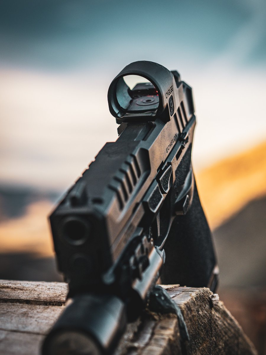 Cyelee Optics tweet media