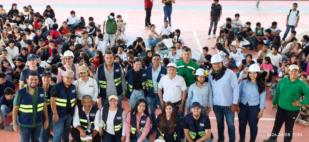CucutaEis's tweet photo. EIS Cúcuta llevó su programa “La Cátedra del Agua” al Instituto Técnico Jorge Gaitán Durán, en el corregimiento de Agua Clara.

Con estudiantes de 6° a 11° grado compartimos una jornada educativa sobre el cuidado y uso responsable del agua.
#EISCúcuta #CátedraDelAgua https://t.co/e8nu2fPKOm