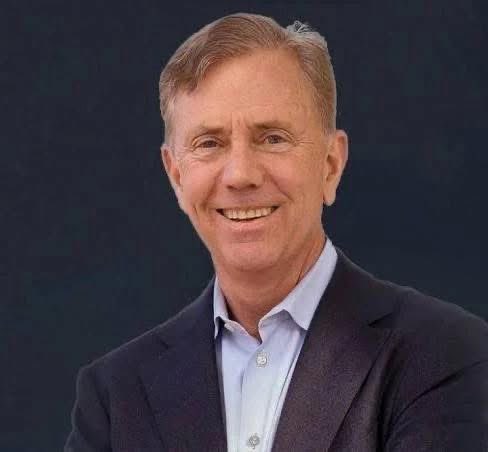 Timothy51149251's tweet photo. Governor Ned Lamont wife Anne Lamont has an offshore bank account in the Cayman Islands that the LT. Governor Susan Bysiewicz helped her set up I have a little birdie on the inside of Ned Lamont inner circle must be the money from to no bid contract this is corruption and Fraud. https://t.co/NO7eGku4i6