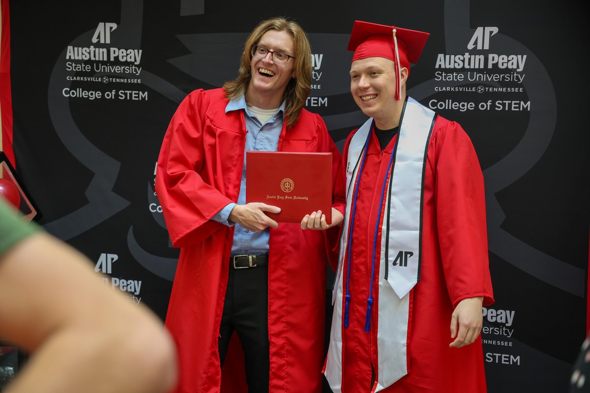 APSUCoSTEM's tweet photo. We had a phenomenal time celebrating our graduates at last Friday's reception. Congratulations again on all your achievements! Your futures are bright and we can't wait to see what they hold. https://t.co/fsCfqLX5oe