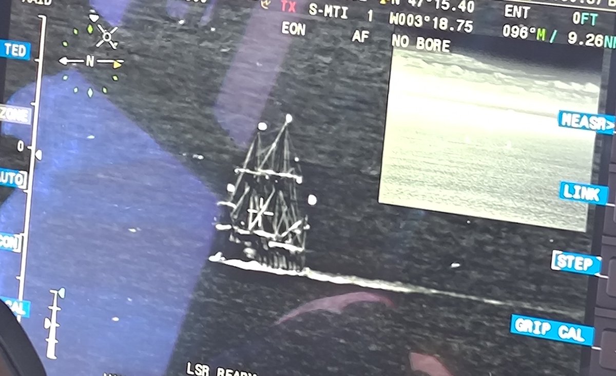 825 Naval Air Squadron tweet media