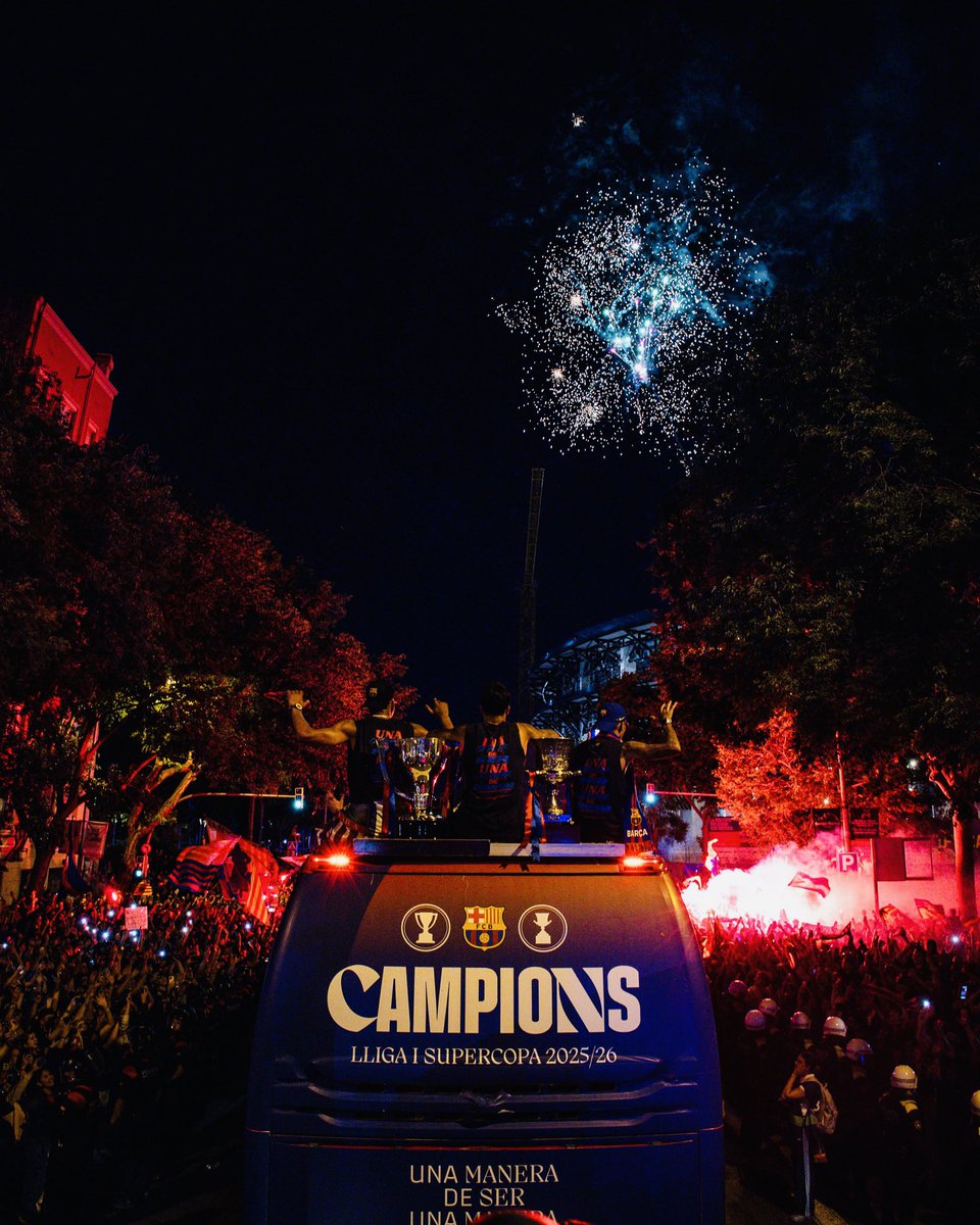 Cule_barca1's tweet photo. 🛑⚠️ |
- حِساب برشلونة الرسمي ' 🔵🔴

- لا يوجد مكان في العالم أفضل من هُنا . 🌏❤️ https://t.co/Rhcag8zlv6