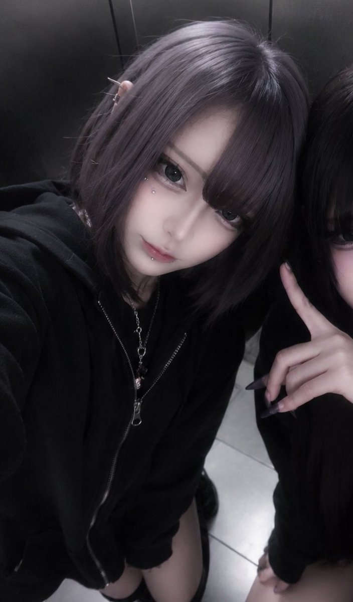 0e_2b's tweet photo. ボブにしたいな https://t.co/slnehwyBCa