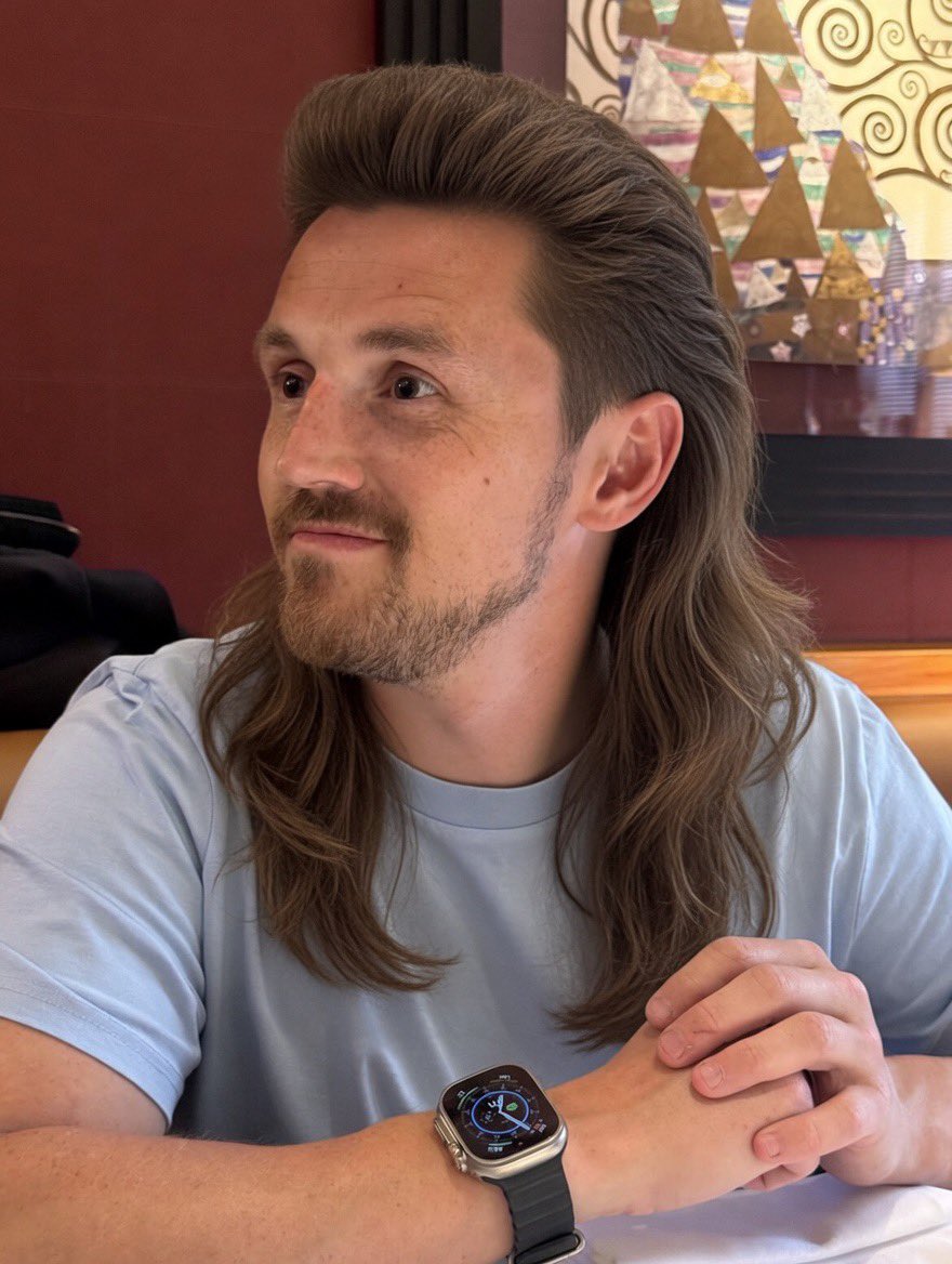 Tom tweet media