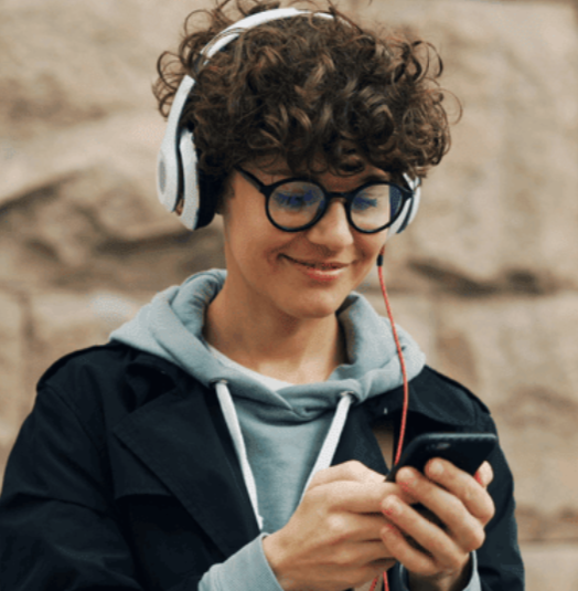 orgsource's tweet photo. Mobile Is the Key to Engaging Younger Association Members

Gen Z and Millennials are building their careers on LinkedIn, Discord, Slack, and Reddit. If your association isn't a meaningful part of this mobile experience, you're already invisible.
https://t.co/NfR0oR2P9Q https://t.co/vJr3XJn9od
