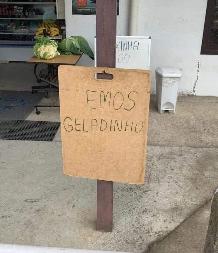 emos em contextos nada a ver tweet media