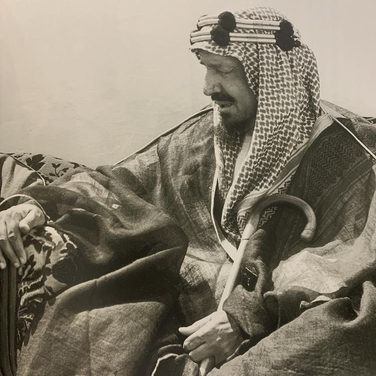 iiSu97's tweet photo. “دارٍ لهـا بالقلبْ عشـق وتكاليف
يـاعـل عينٍ ماهوتهـا كفيفـه“

- بدر بن عبدالمحسن. https://t.co/UGOjQGiyX0