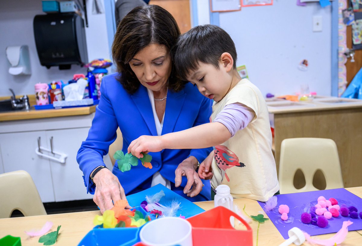 Governor Kathy Hochul tweet media