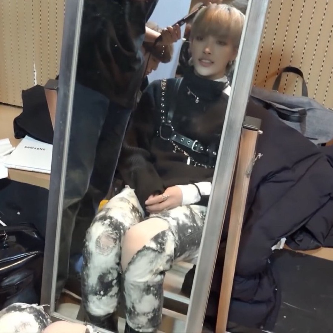 hongjoong thinker 💭 tweet media