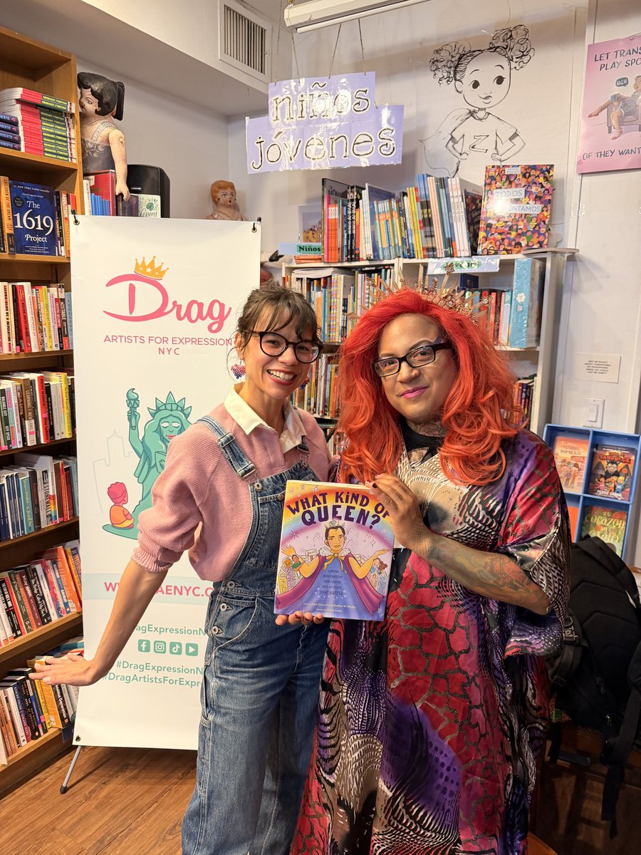 Word Up Community Bookshop/ Librería Comunitaria tweet media