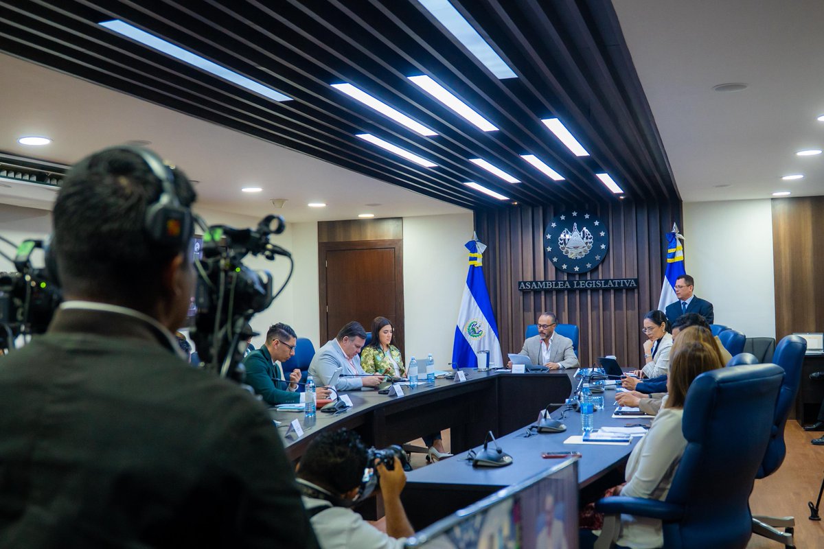Ernesto Castro tweet media