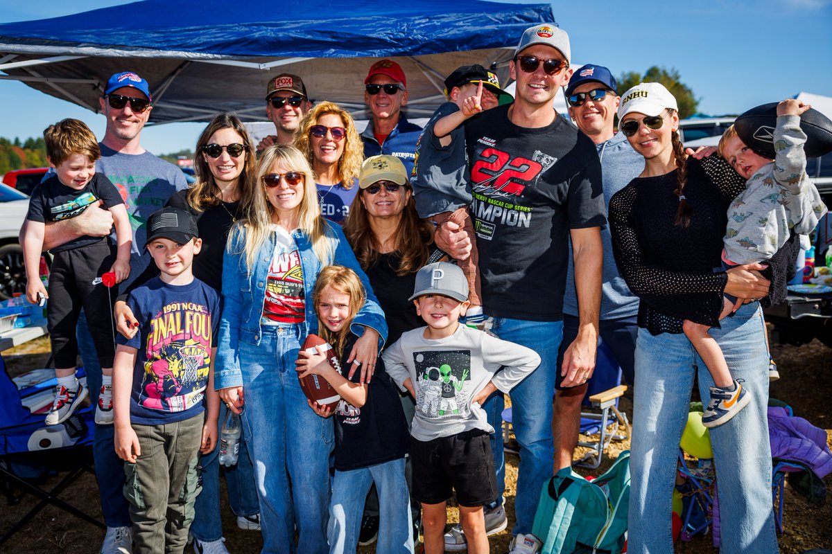 New Hampshire Motor Speedway tweet media