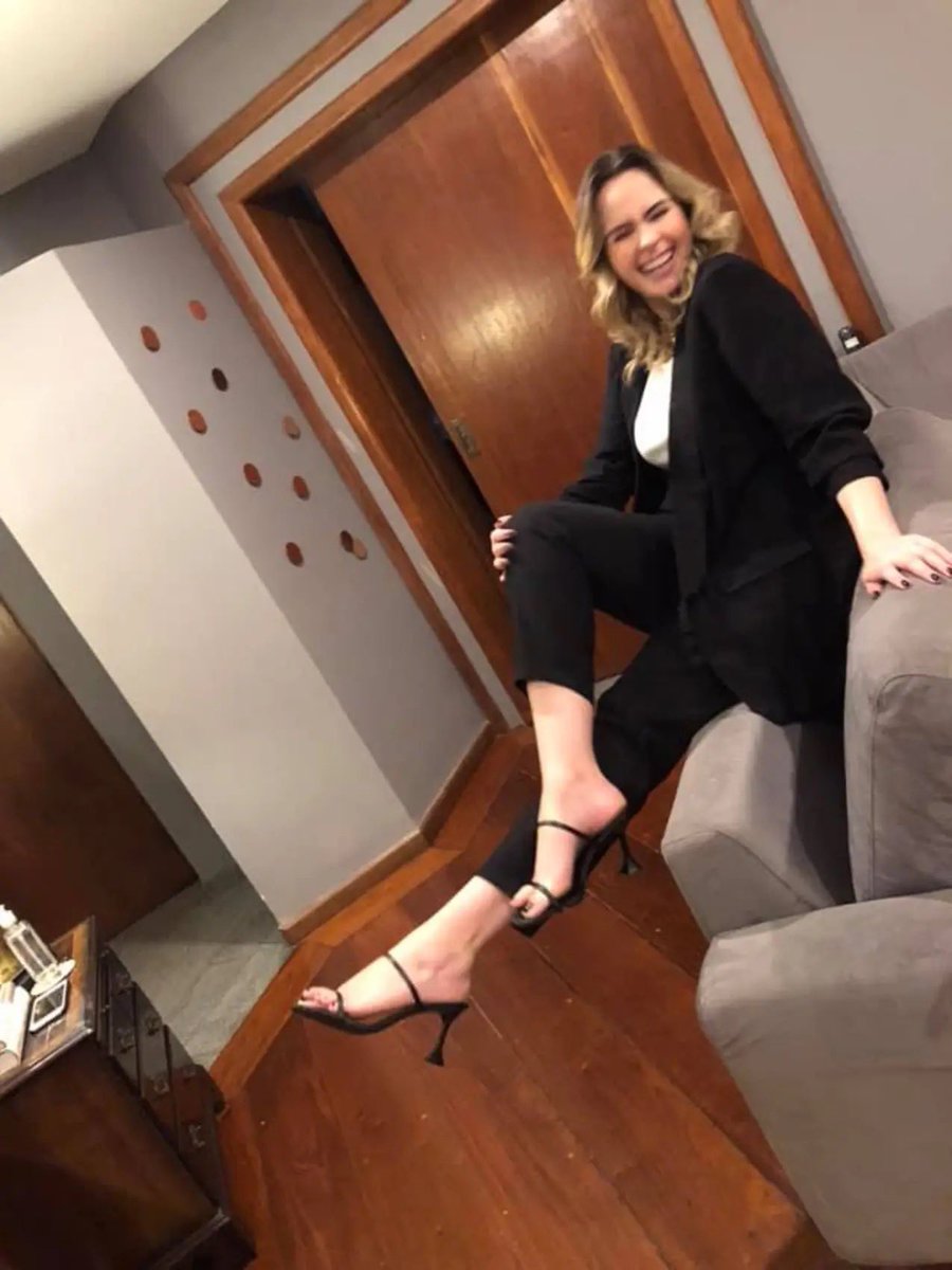 itgionero's tweet photo. linda demais da conta https://t.co/AtDyI7jT22