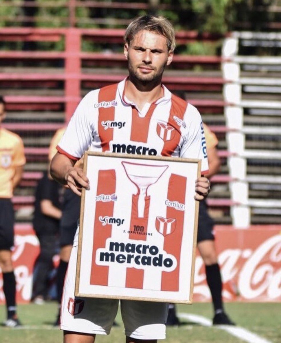 FOspitaleche5's tweet photo. Feliz cumpleaños darsenero querido, un club que me marcó. Ojalá puedamos volver a verlo otra vez en primera ❤️ @cariverplateuru https://t.co/cNEBzlvvGE