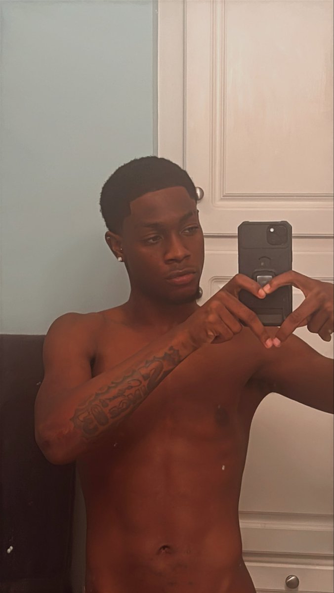 itsrelly2u's tweet photo. wassup wit y’all
#jacksonms #jxn #601freaks https://t.co/X8arSSi7wj