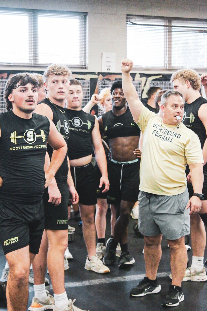 trey__golden's tweet photo. “If something stands between you and your success, move it. Never be denied.” – Dwayne “The Rock” Johnson
The boro boys got after it on this Monday afternoon ‼️ @BoroRecruiting @HallTechSports1 @UnLockYourGame_ @AL4afootball @CoachTTaite #putinthework #cometotheboro https://t.co/PP21vT95r3