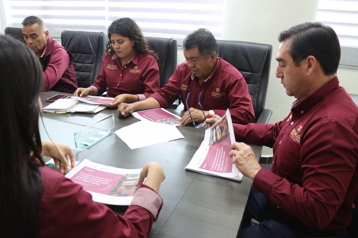 Napoleón González Pérez tweet media