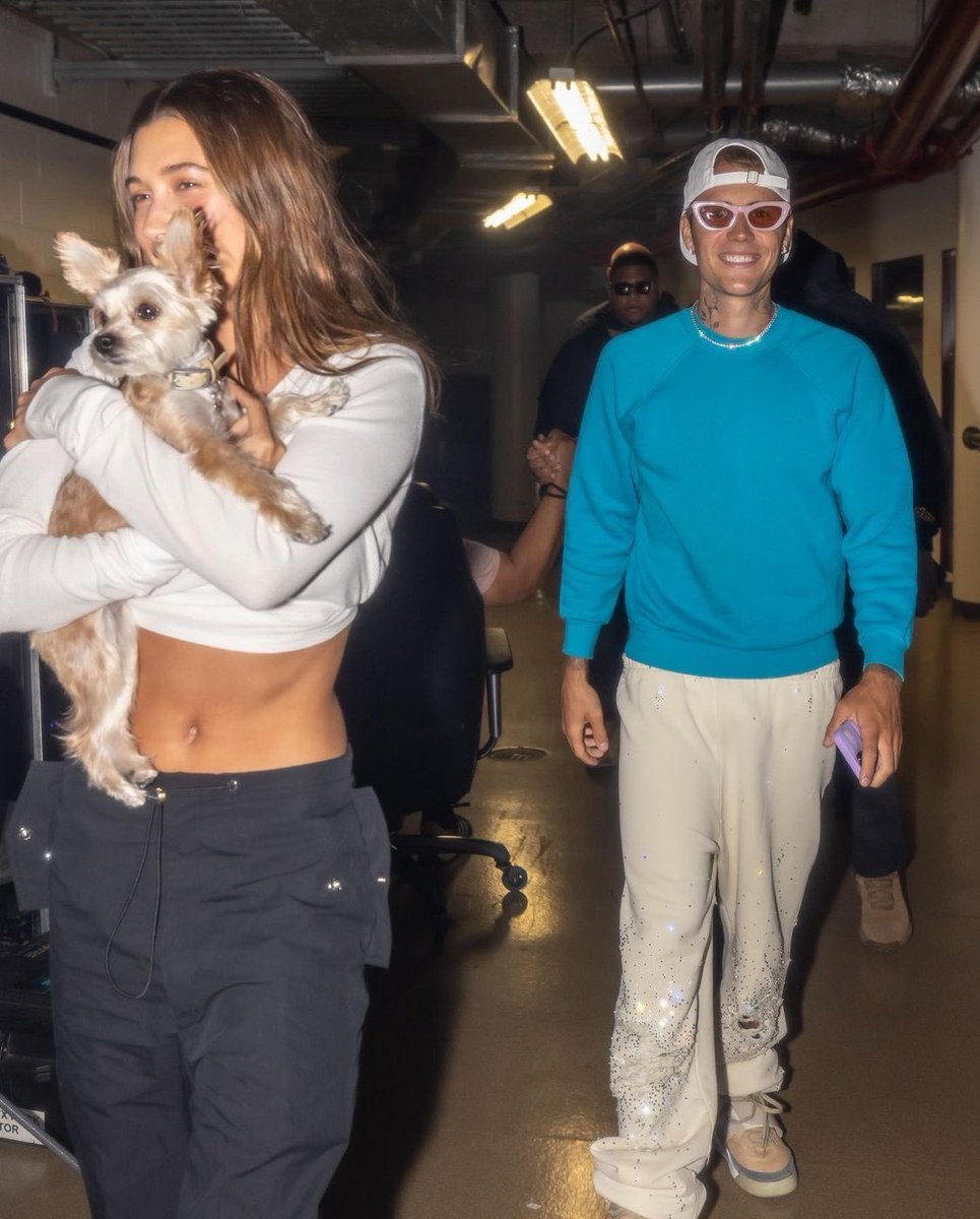 Hailey Throwbacks tweet media