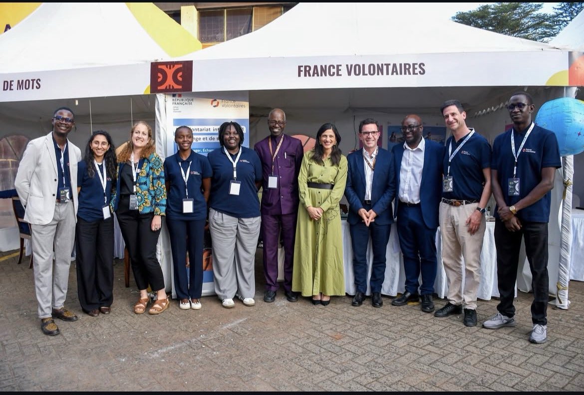 BezagrebereM's tweet photo. Joined fellow @FVolontaires at the Social Innovation and Creation Pavilion to discuss “Bringing Society Back In.” A powerful day of cultural exchange with the continent’s brightest minds.
Huge thanks to @FranceandGhana for the opportunity! 🇬🇭🇫🇷
#AfricaForward #SocialInnovation https://t.co/B0rgihOfmv