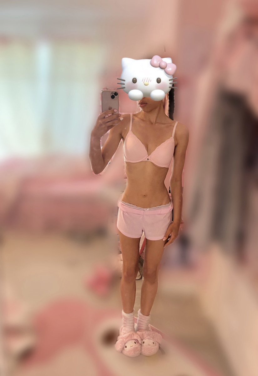 tia °ʚ🎀ɞ° tweet media