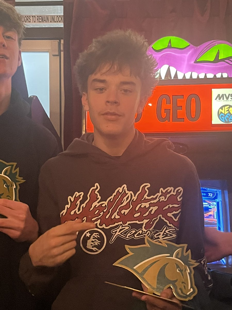 Me4president692's tweet photo. Freshman mvp avg 18 https://t.co/hxPQjBQ76K