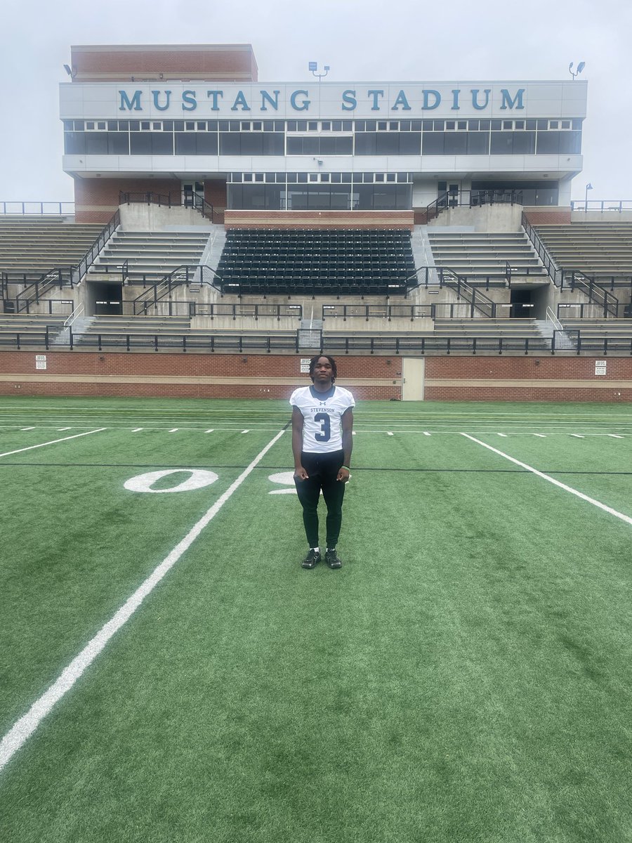 lil1mark_'s tweet photo. Thank you for giving me the opportunity to visit your Stevenson @NickWhite1_ https://t.co/89T5uZ1yUg