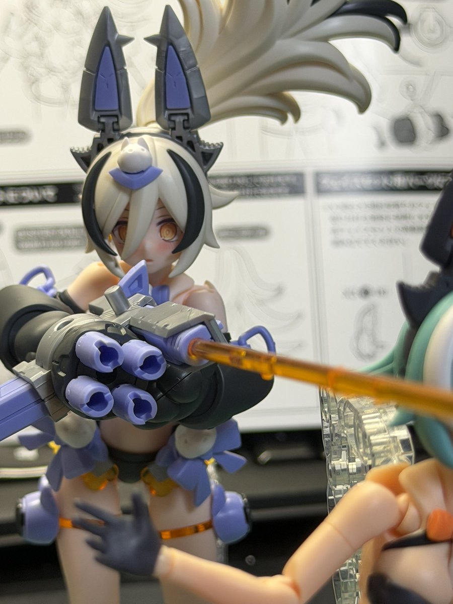 guri_bundodo's tweet photo. PUNI☆MOFU 銀ラン完成しました(((o(*ﾟ▽ﾟ*)o)))めちゃくちゃカワイイ！

🐺「じゃーん！新しい後輩ができましたー♪ メガミバトルとプニモフの先輩として、これからビシバシ特訓を

＼ﾌﾞｯﾋﾟｶﾞﾝ(射撃音)／ https://t.co/YV9bxz2YMS