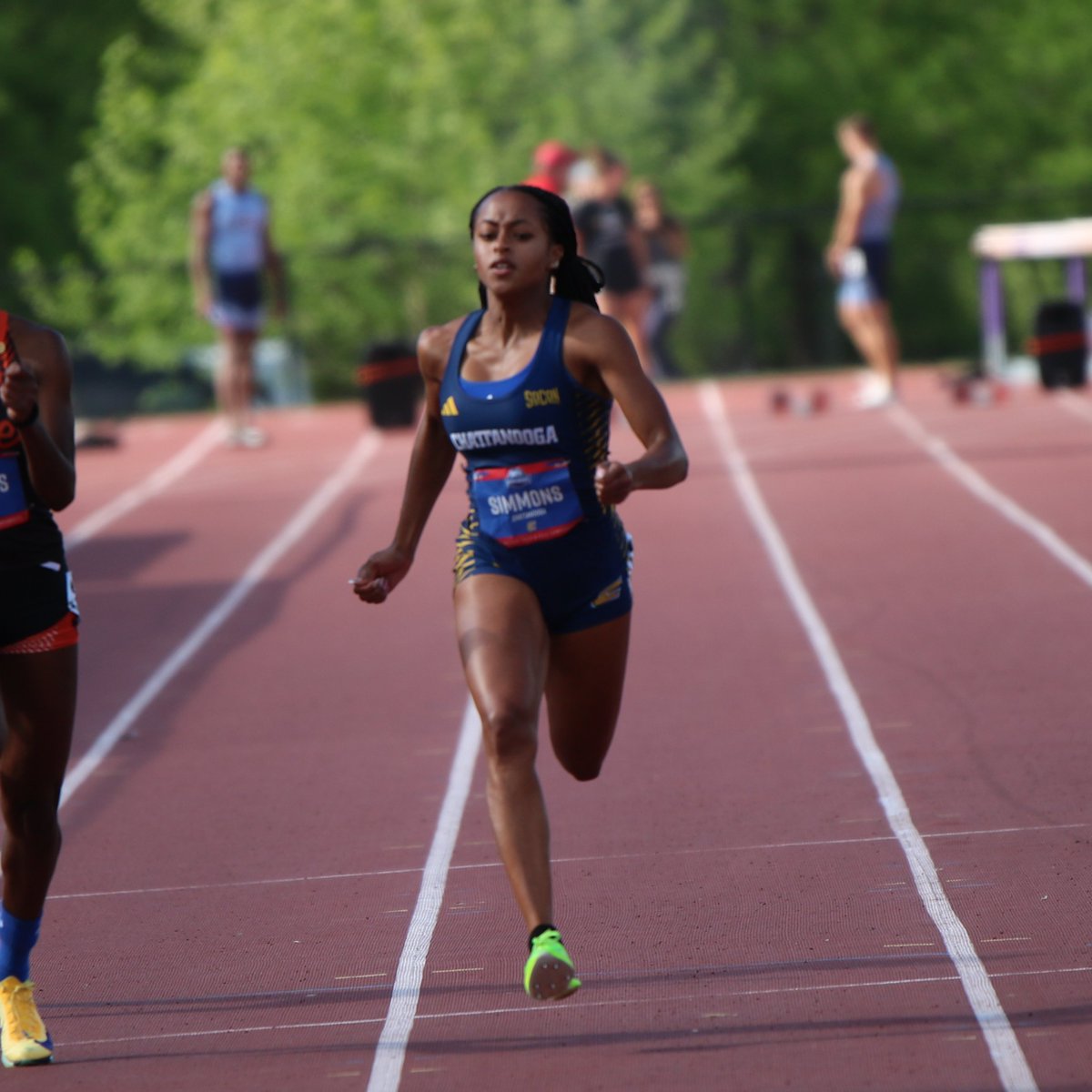 GoMocsXCTF's tweet photo. Ryleigh Simmons headed to the 100 and 200 meter finals tomorrow!!
#GoMocs https://t.co/TgL8ZTbRoH