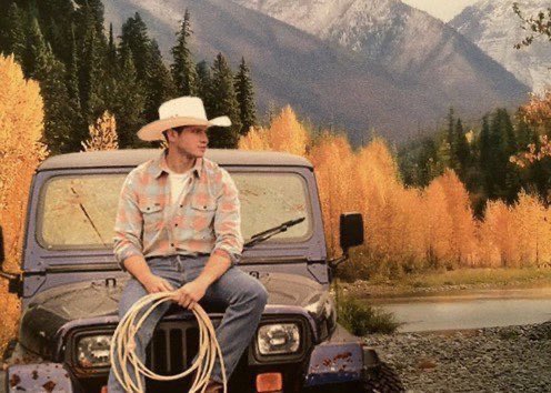 How would you guys feel about an au of rancher Buck and ranch hand Eddie #thinking
