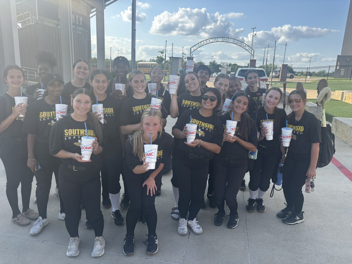 ForneySoftball tweet media