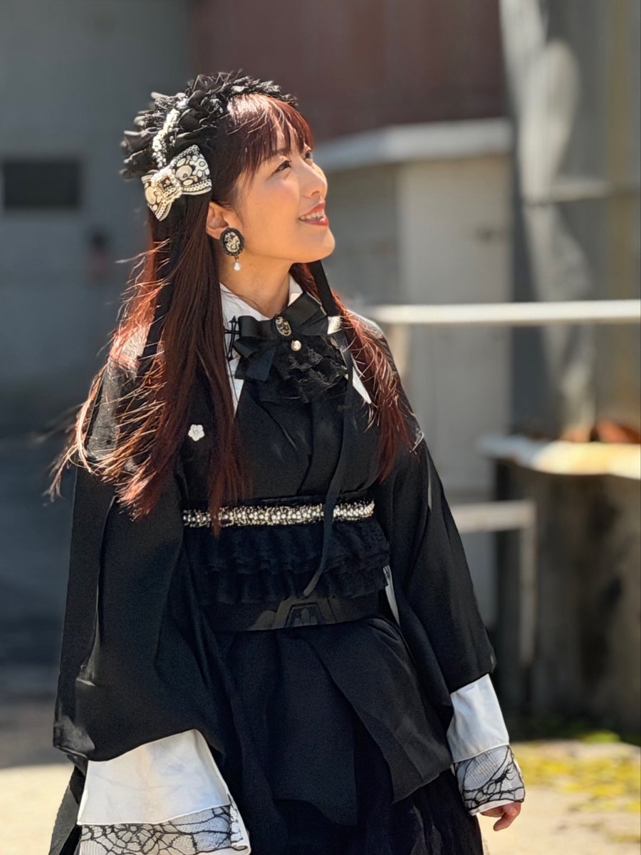uchudo_morico's tweet photo. 喪服の着物を使って
ゴスロリ和ドール

アクセサリー類も
自給自足しました

#和ドール #wadoll #ステージ衣装 #ロリータ #ゴスロリ https://t.co/0VGut57Obe