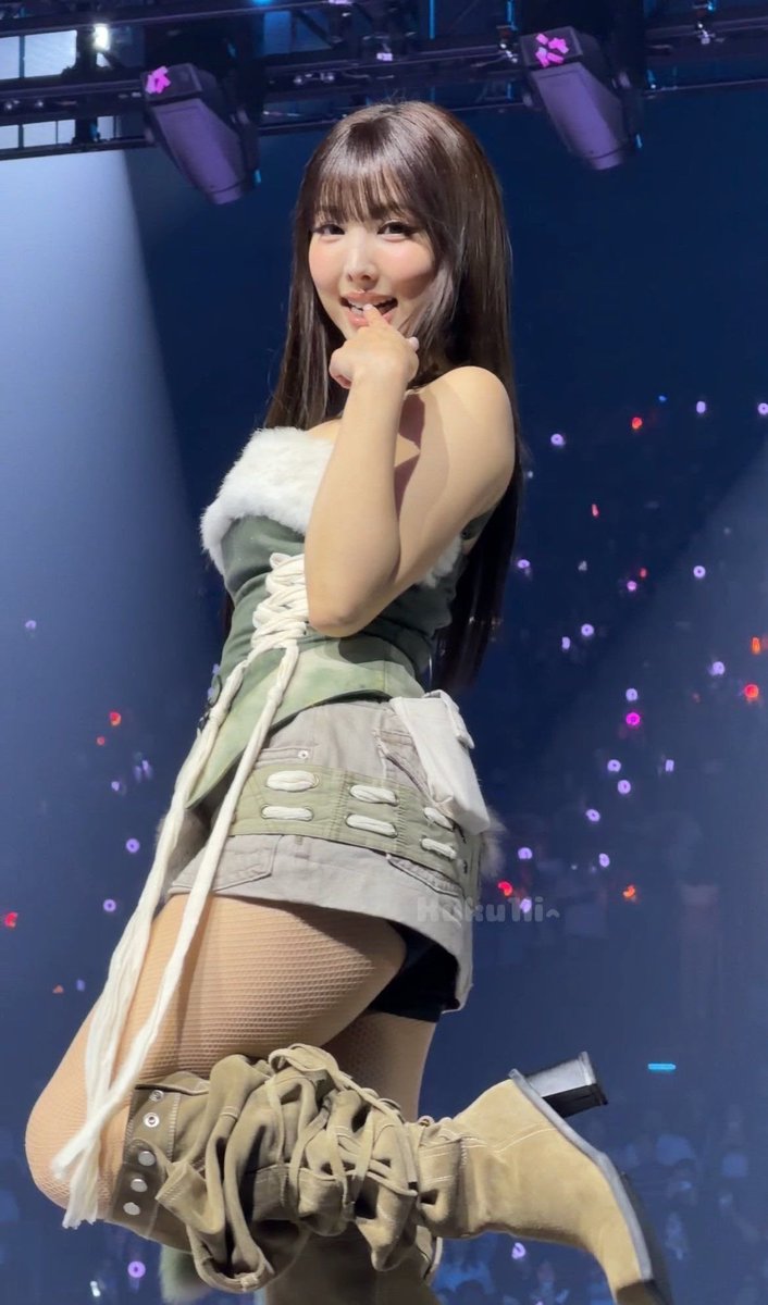 NAYEON tweet media