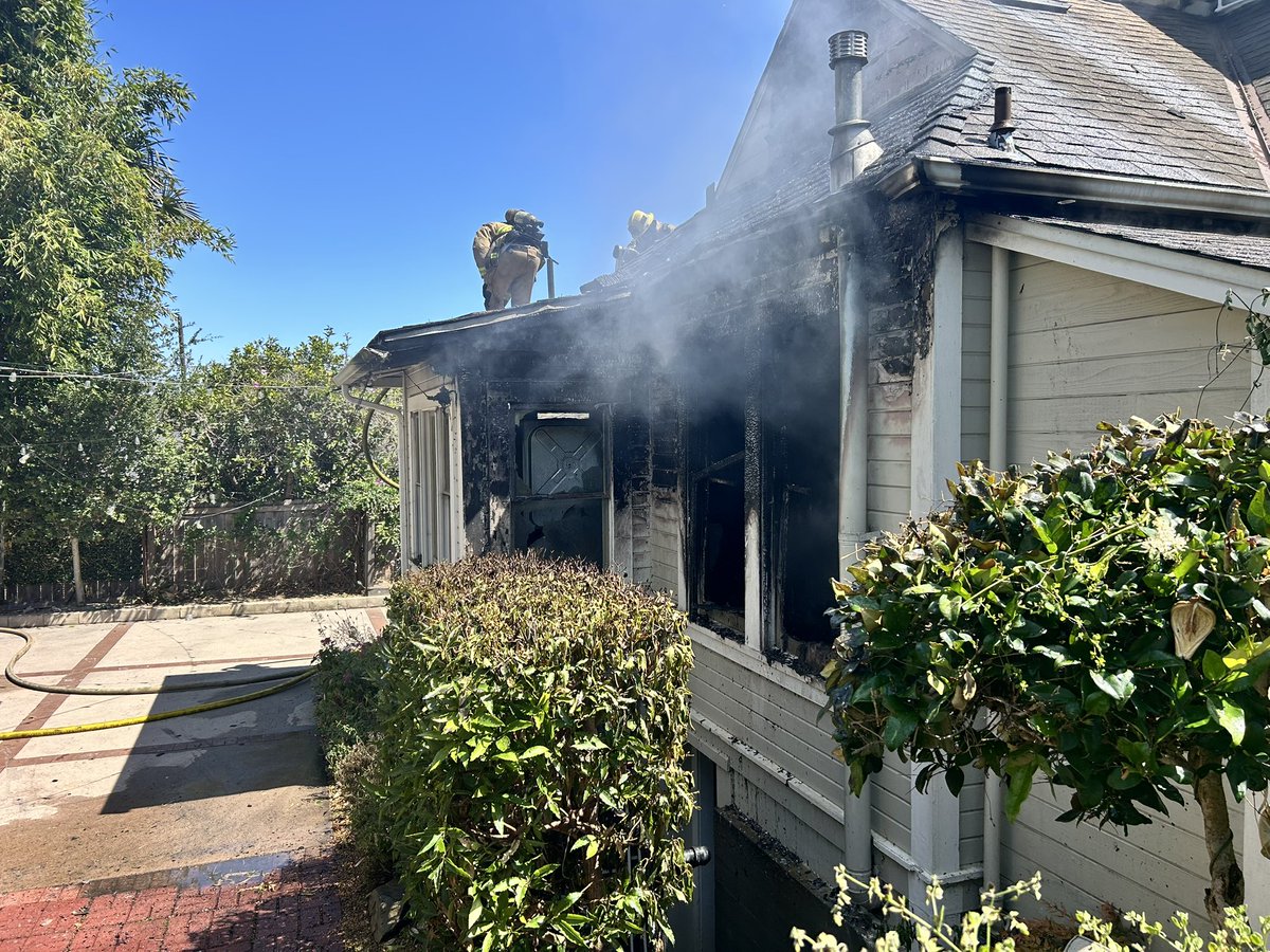 SBCityFirePIO tweet media