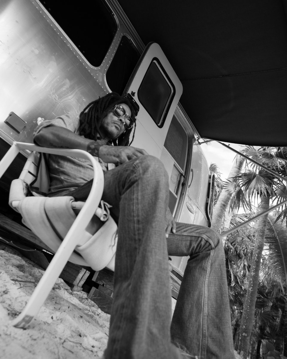 Lenny Kravitz tweet media