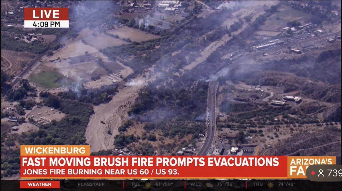 ArizonaNewsnet's tweet photo. Jones Fire at Wickenburg: Smoke appears to be improving. 
Live azfamily coverage: https://t.co/KfPwzAedIU https://t.co/Bg3IBagmvf