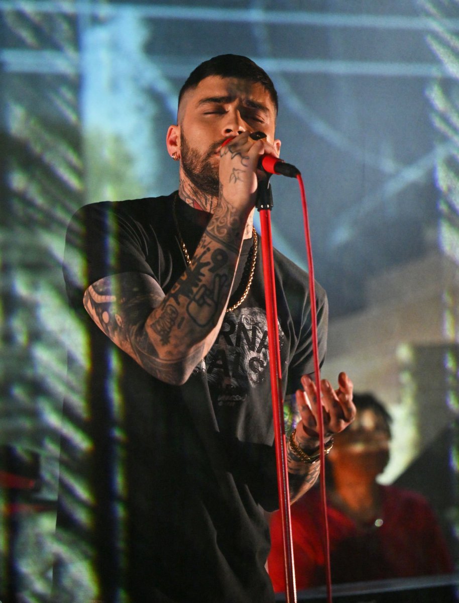 Zayn Squad Brasil 🌪️ tweet media