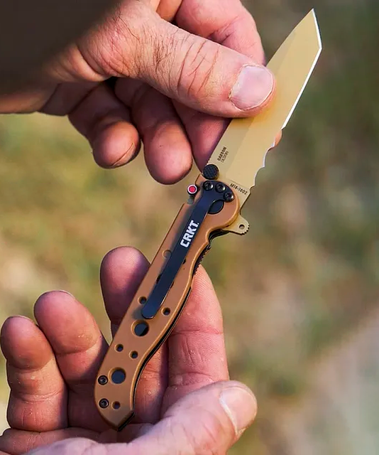 LANÇAMENTO CROSSTER⁠ ⁠ CRKT M16-10DZ Tanto, canivete dobrável