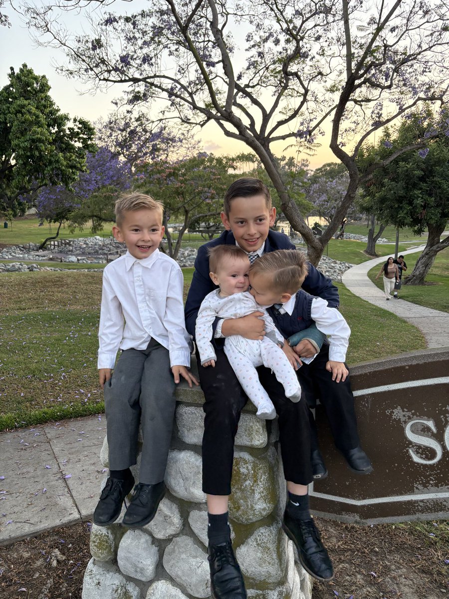 _JosephEsposito's tweet photo. For Mother’s Day, my wife wanted to have two single moms and my mom over & cook for them. In the evening, she wanted to take the kids to feed the ducks. That’s it. 

I understand the Proverbs 31 husband “praising her in the gates” more and more. 

Blessed to have a wonderful mother of my kids.