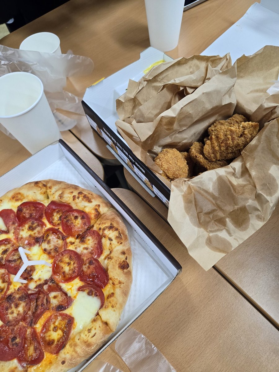밥티 tweet media