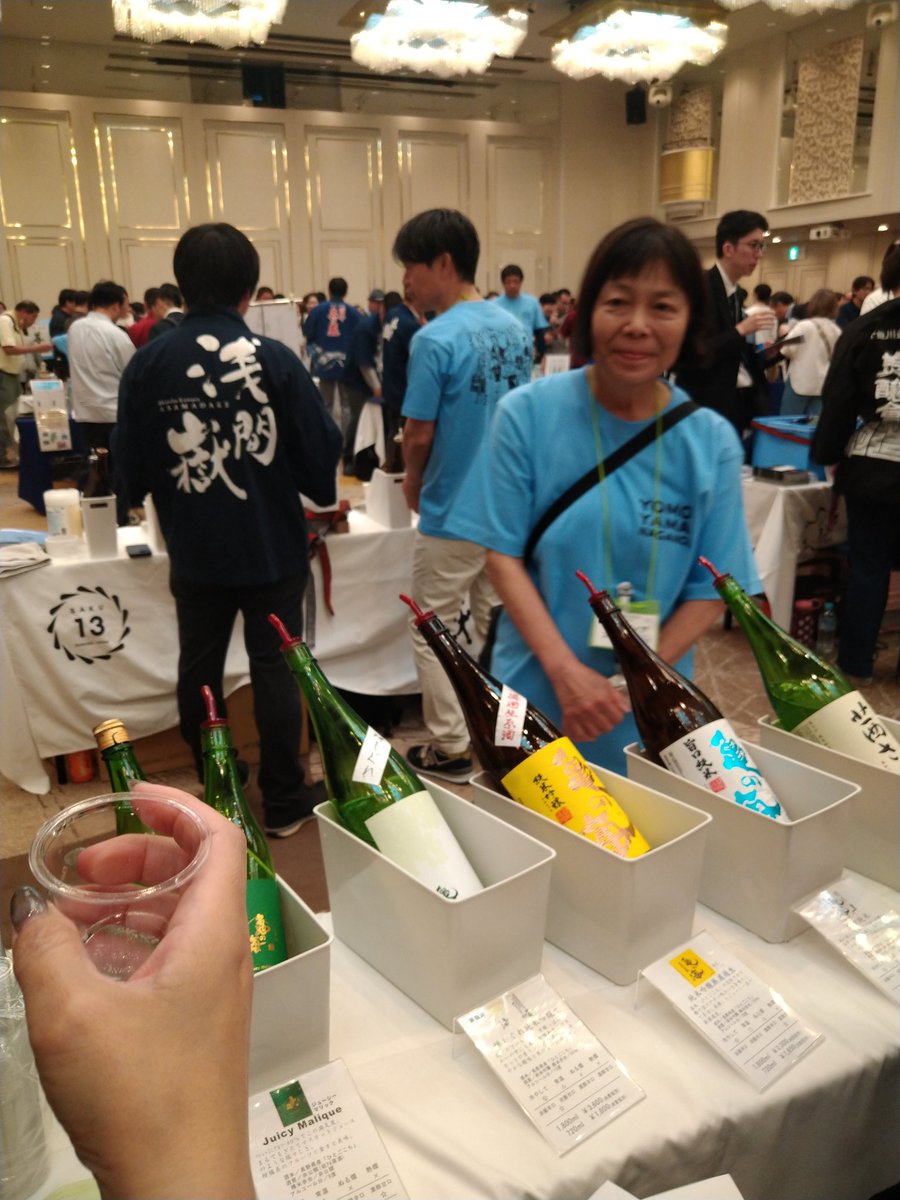 リカラボ tweet media