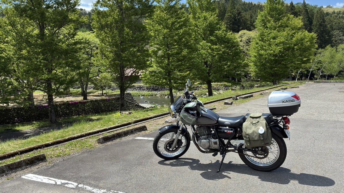 almondtt's tweet photo. 昨日、奥飛騨の　荘川の里に行ってきた〜！
 #st250e
 #奥飛騨 https://t.co/iUJr5MjhxI