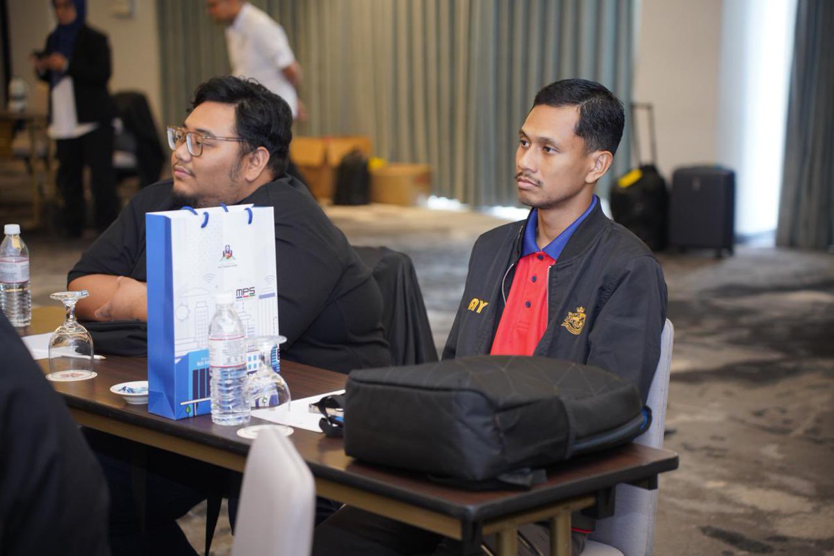 MPSelayang tweet media