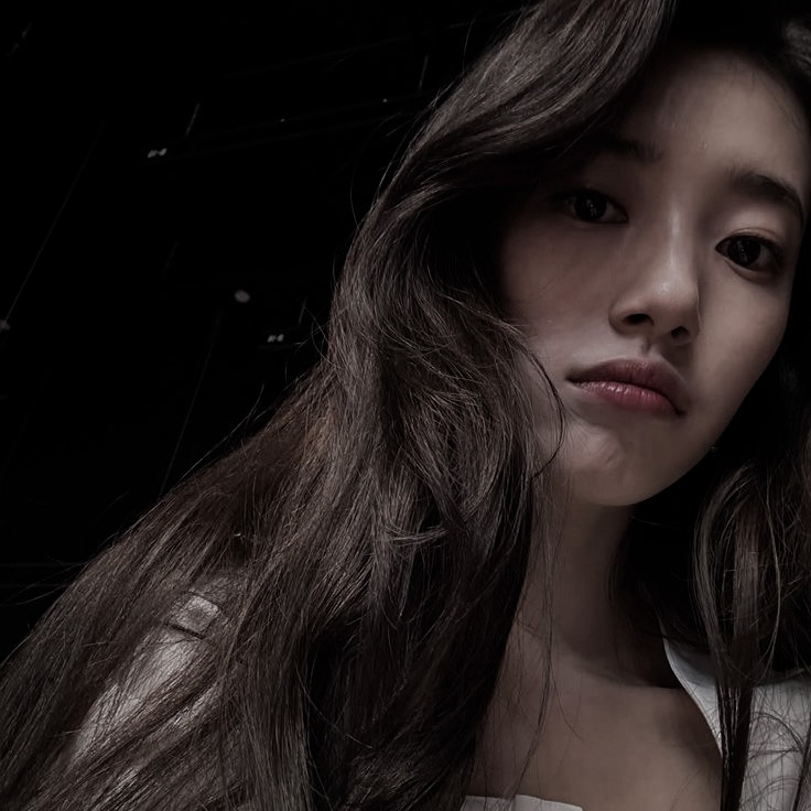 fIammedoree's tweet photo. ㅤ
ㅤㅤnow, before people say that she's forced the poor prime minister out for lunch——no, she did not. they just so happened to be both free for a so-called ‘lunch date’. 
ㅤ https://t.co/hqJeEvhFNp