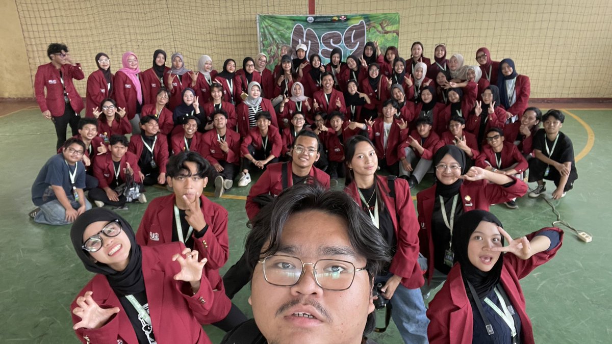 Himikasi_UPI's tweet photo. [Ikom's Update]

Commers, P2M 2026 Sudah selesai dilaksanakan oleh bidang KSJ lho!

Berbagai kegiatan menyenangkan juga edukatif, semuanya ada di P2M 2026!

Jadi Commers, siapa nih yang udah gak sabar untuk P2M selanjutnya? 

#KabinetProgresif #ParlemenSwara #KSJ https://t.co/HfHnuUfGiM